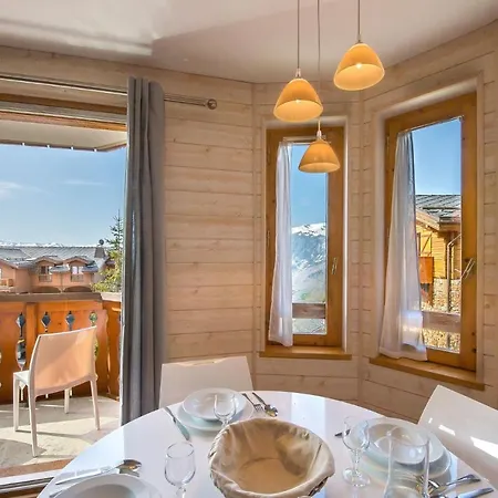 Cimes Blanches 203: Spacious Studio Entirely Renovated Apartment